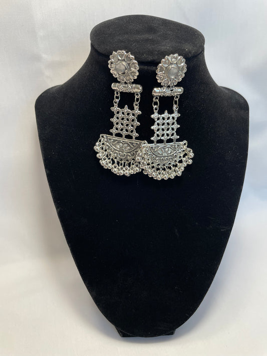 Jaal Daandi Earrings