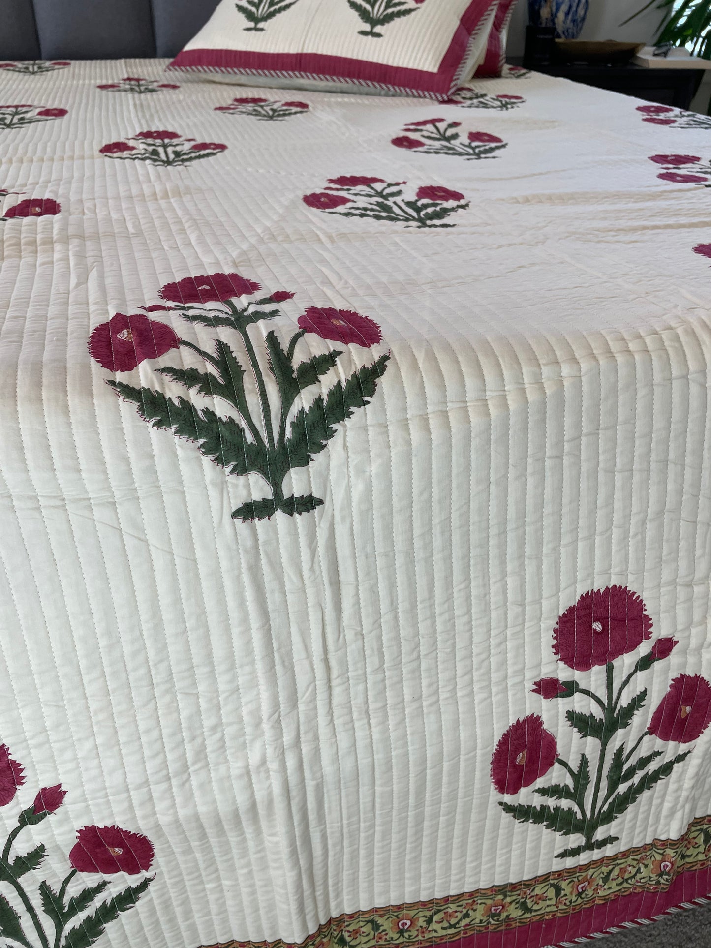 Timeless Impressions Handblock printed Reversible Mulmul quilted Bedcover - Quilted Pillow cover Included